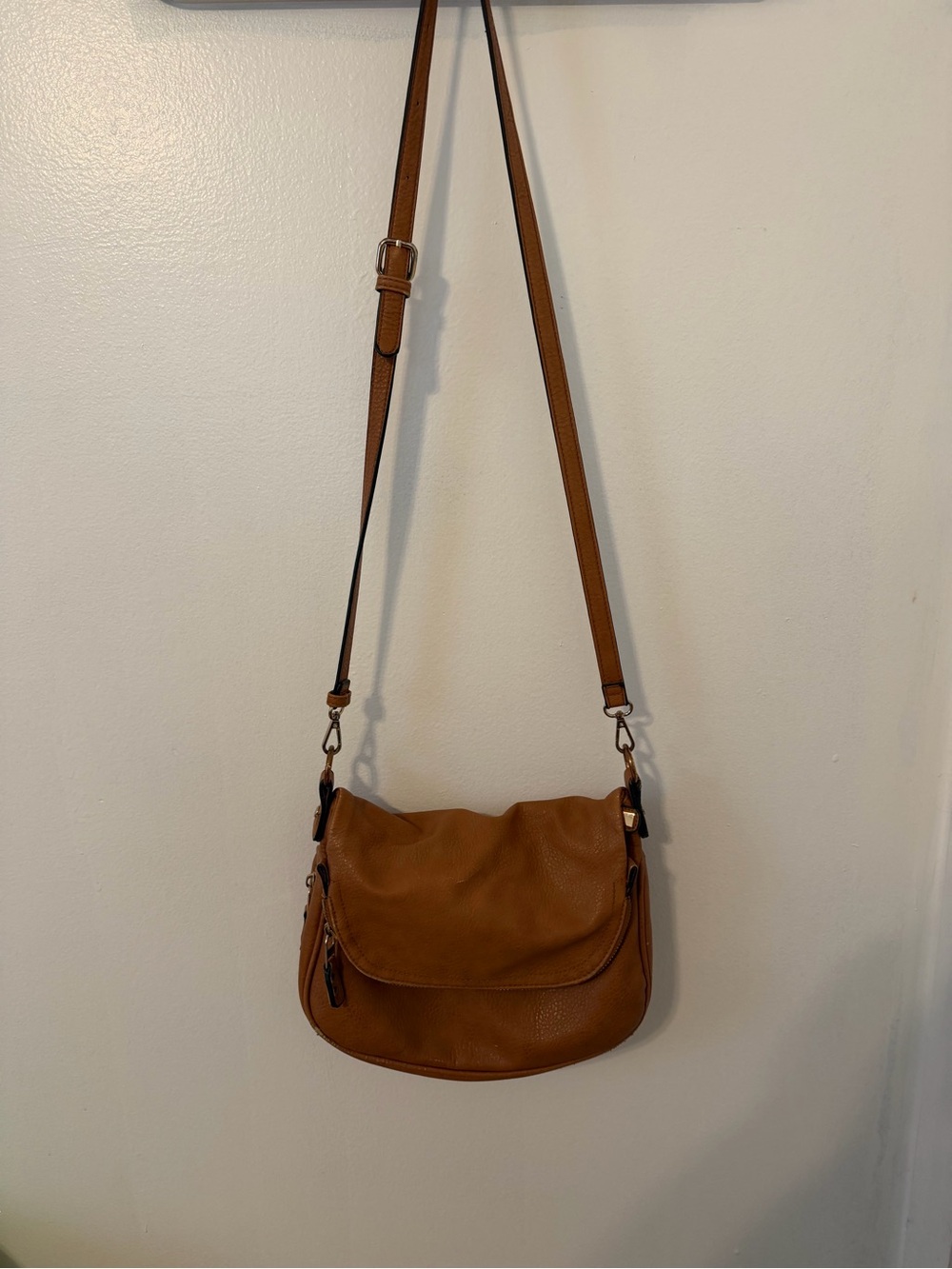 Moda Luxe Tan Saddle Crossbody Bag